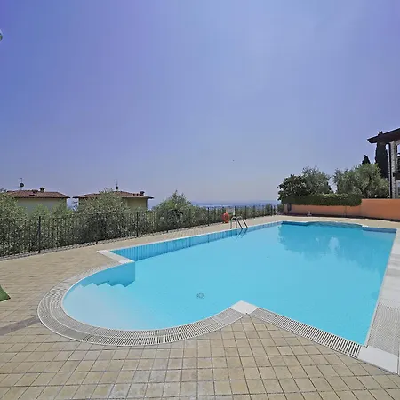 Le Terrazze By Whale Homes Apartment *