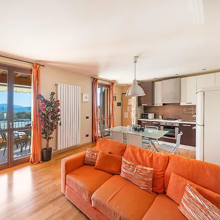 Apartament Le Terrazze By Whale Homes